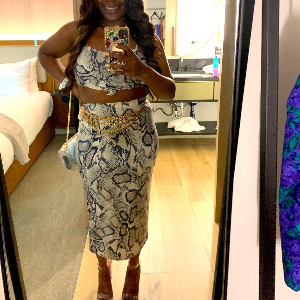 2 pc snake skin fashion nova set